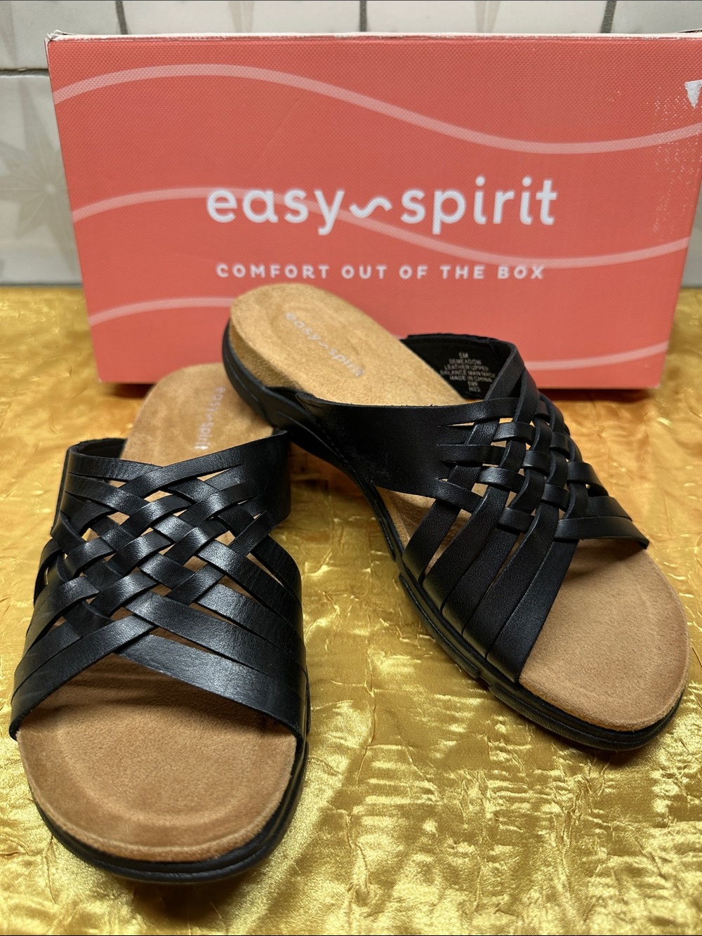 Easy Spirit Sz 5 Black Leather Woven Slide Sandal with Cushioned Footbed NIB